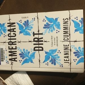 Book: American Dirt by Jeanine Cummins